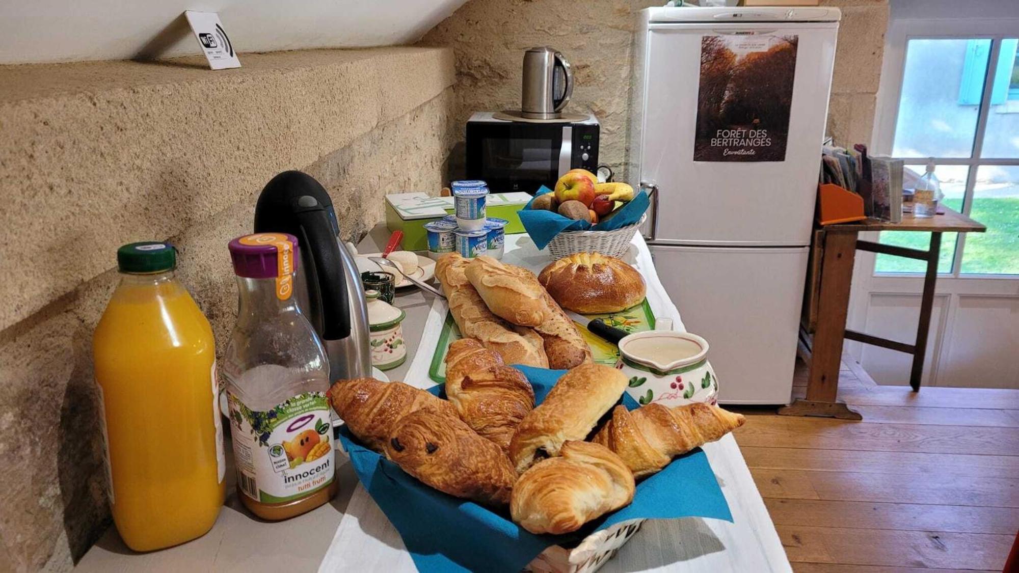 La Cuvellerie Hotel Narcy Luaran gambar